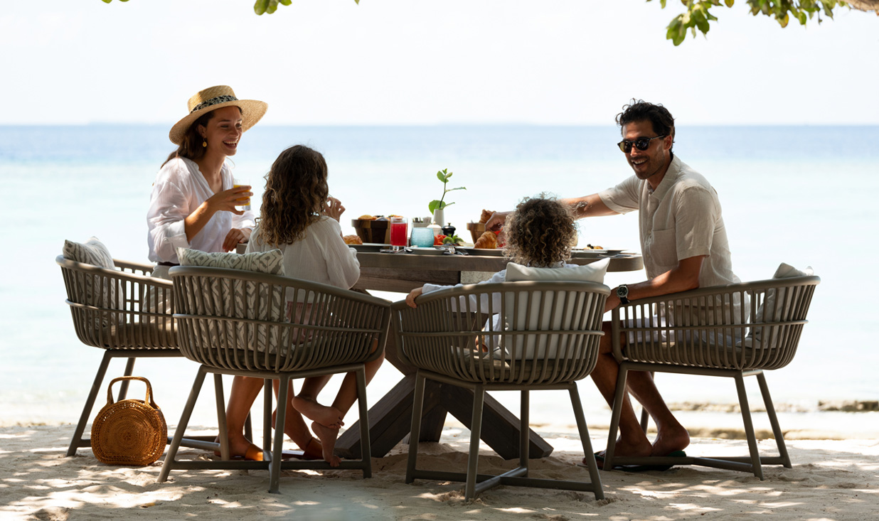 Breakfast on the Sandbank