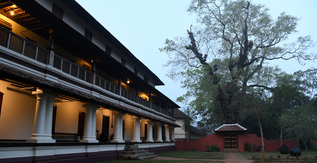 Poomully Mana Ayurveda Centre Kerala