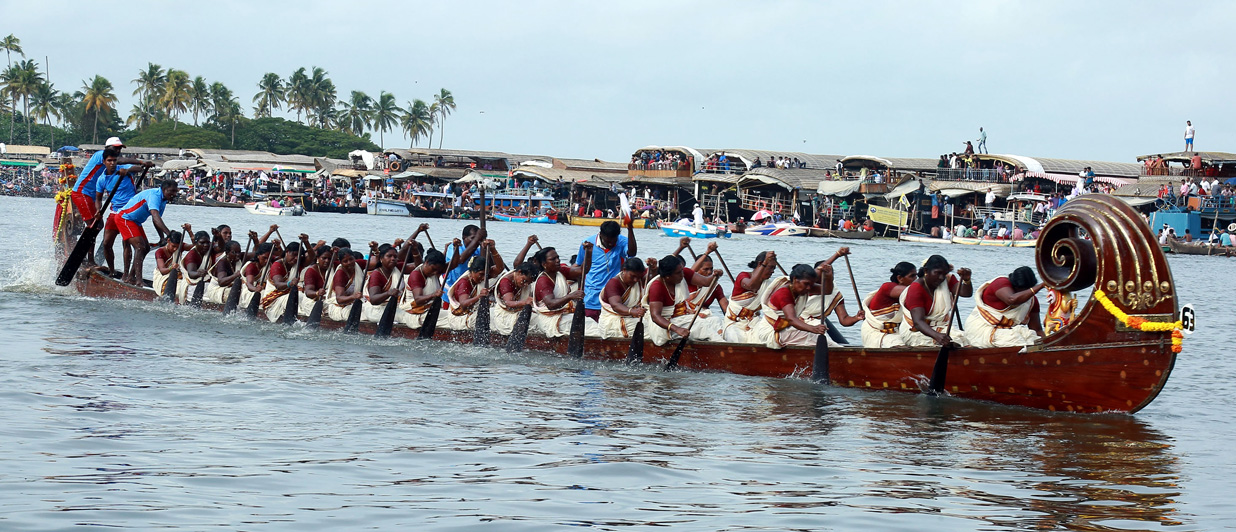 Watch the vibrancy of snake boat races