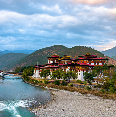 Drive Thimphu - Punakha (4 hrs drive)