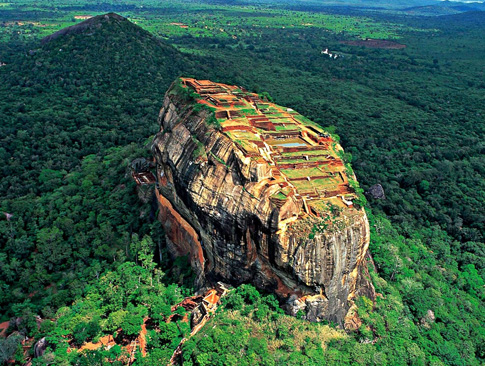 Negombo - Sigiriya (4.5 hrs drive)