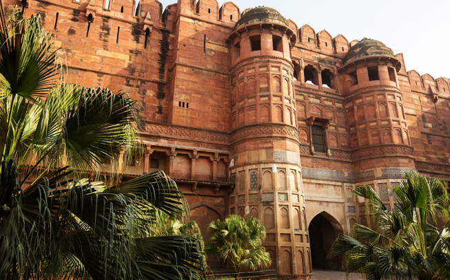 Delhi - Agra, (4 hrs drive)
